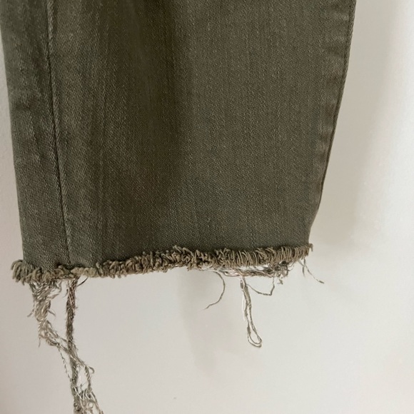 Universal Thread stretch Green pants - Picture 4 of 6